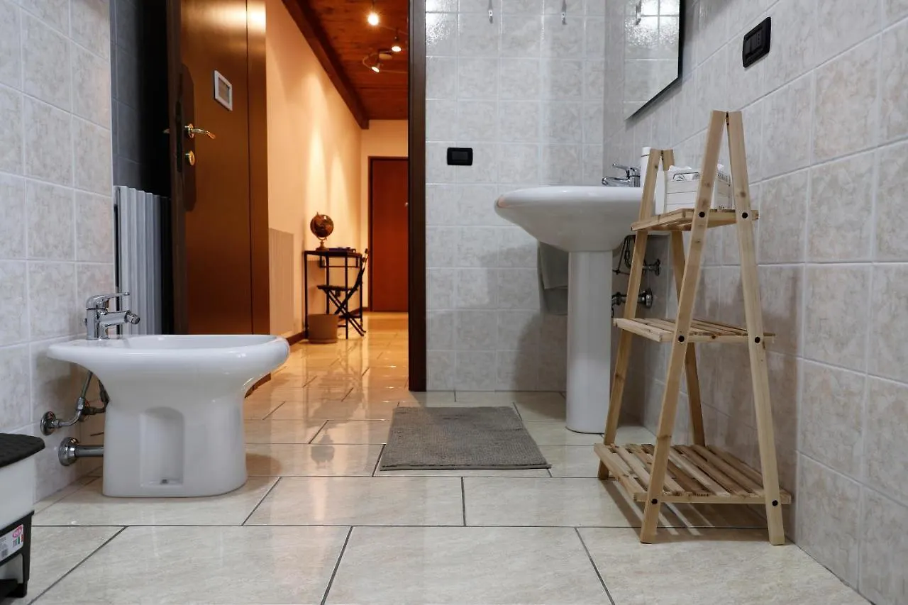 Emily House Vignola Apartman
